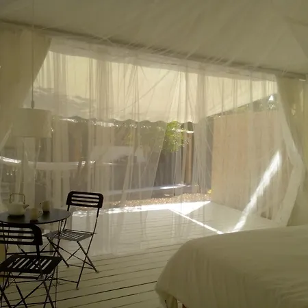 Glamping At Seraphin's 豪华帐篷 *